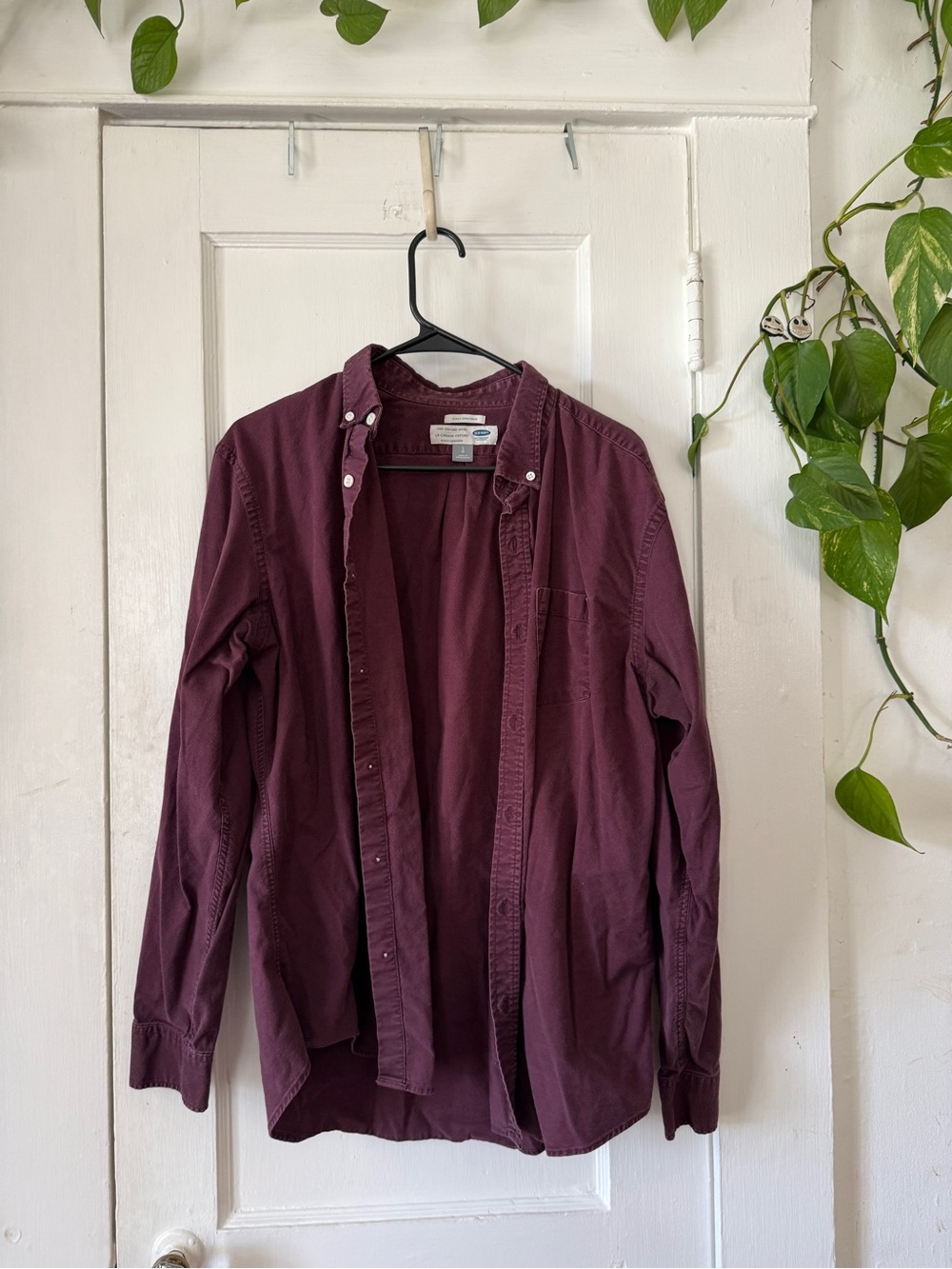Old Navy Men's Button-Down Shirt Jacket in Burgundy oxford stretch slim fit